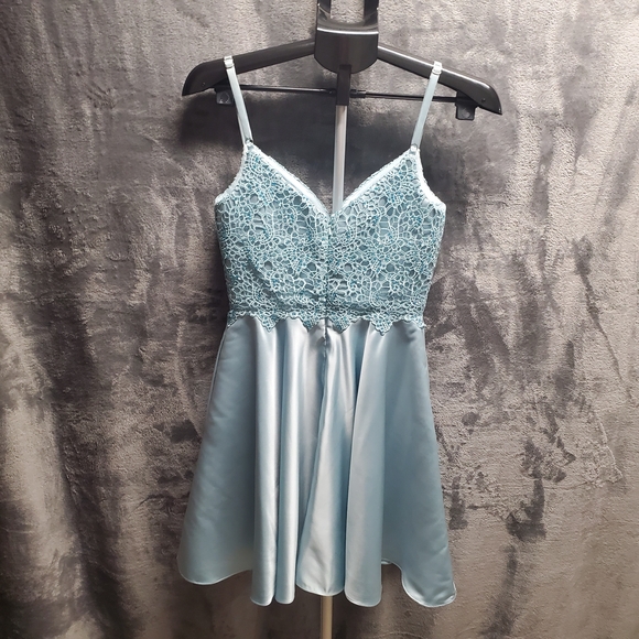Alyce Paris Light Blue Lace HOCO Dress - Picture 3 of 11
